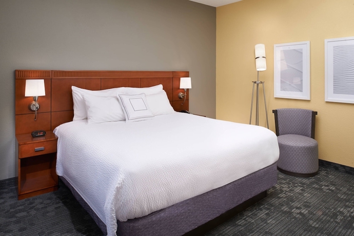 Imagen de la habitación del Hotel Courtyard By Marriott St Louis Westport Plaza. Foto 7