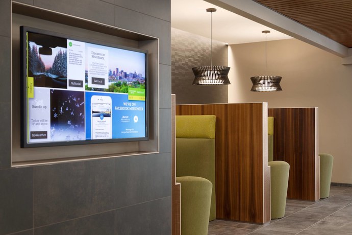 Imagen de los interiores del Hotel Courtyard By Marriott St Paul Woodbury. Foto 12