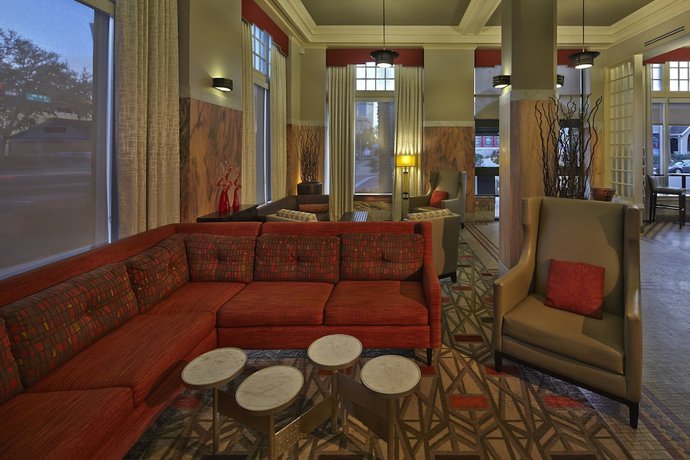 Imagen de los interiores del Hotel Courtyard By Marriott St. Petersburg Downtown. Foto 19