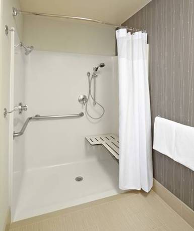 Imagen de la habitación del Hotel Courtyard By Marriott State College. Foto 3