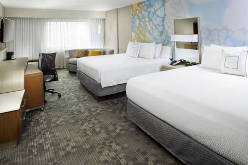Imagen de la habitación del Hotel Courtyard By Marriott State College. Foto 5