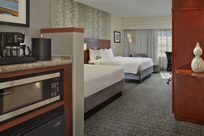 Imagen de la habitación del Hotel Courtyard By Marriott Stuart. Foto 5