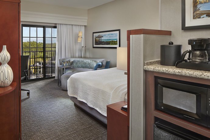 Imagen de la habitación del Hotel Courtyard By Marriott Stuart. Foto 7