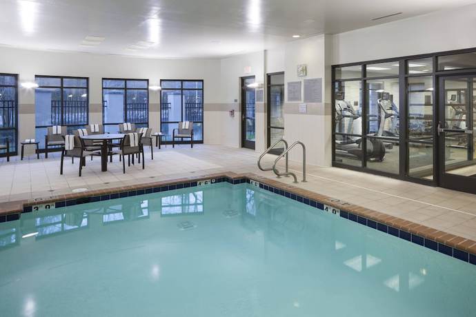 Imagen de la piscina del Hotel Courtyard By Marriott Suffolk Chesapeake. Foto 20