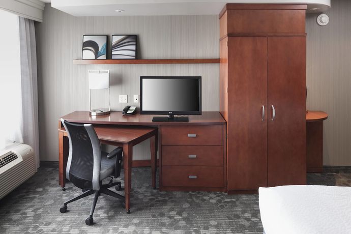 Imagen de la habitación del Hotel Courtyard By Marriott Suffolk Chesapeake. Foto 5