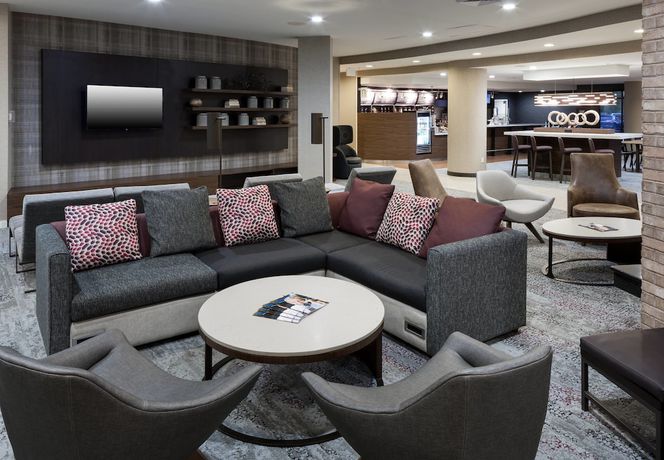 Imagen de los interiores del Hotel Courtyard By Marriott Suffolk Chesapeake. Foto 13