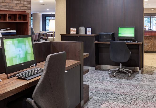 Imagen de los interiores del Hotel Courtyard By Marriott Suffolk Chesapeake. Foto 14