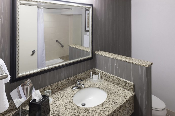 Imagen de la habitación del Hotel Courtyard By Marriott Suffolk Chesapeake. Foto 10