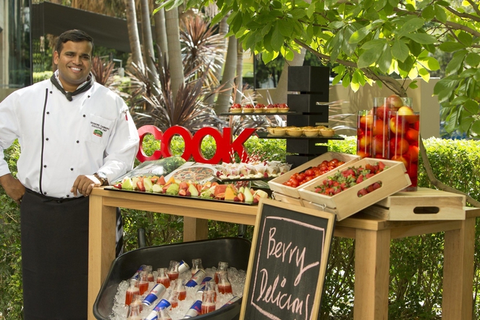 Imagen del bar/restaurante del Hotel Courtyard By Marriott Sydney-north Ryde. Foto 6