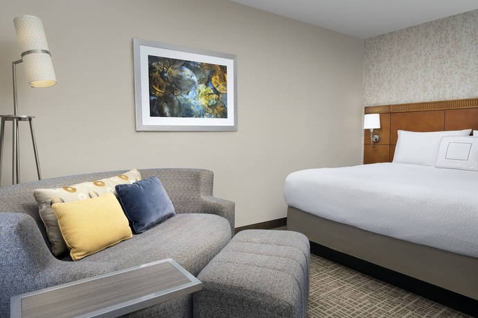 Imagen de la habitación del Hotel Courtyard By Marriott Tacoma Downtown. Foto 4