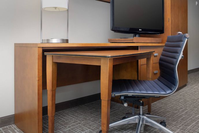 Imagen de la habitación del Hotel Courtyard By Marriott Tacoma Downtown. Foto 5