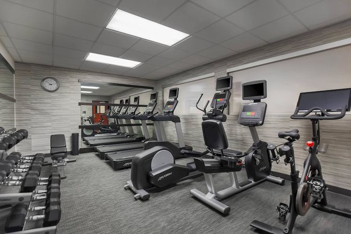 Imagen de los interiores del Hotel Courtyard By Marriott Tampa Brandon. Foto 19