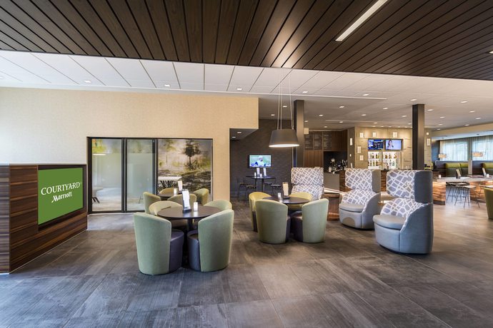 Imagen de los interiores del Hotel Courtyard By Marriott Tampa Northwest/veterans Exp. Foto 17