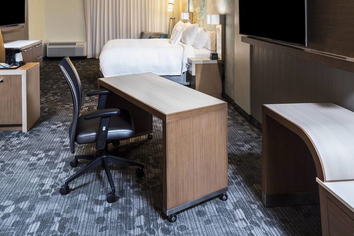 Imagen de la habitación del Hotel Courtyard By Marriott Tampa Northwest/veterans Exp. Foto 11