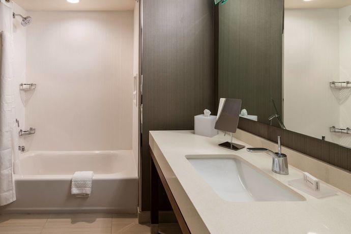 Imagen de la habitación del Hotel Courtyard By Marriott Tampa Northwest/veterans Exp. Foto 14