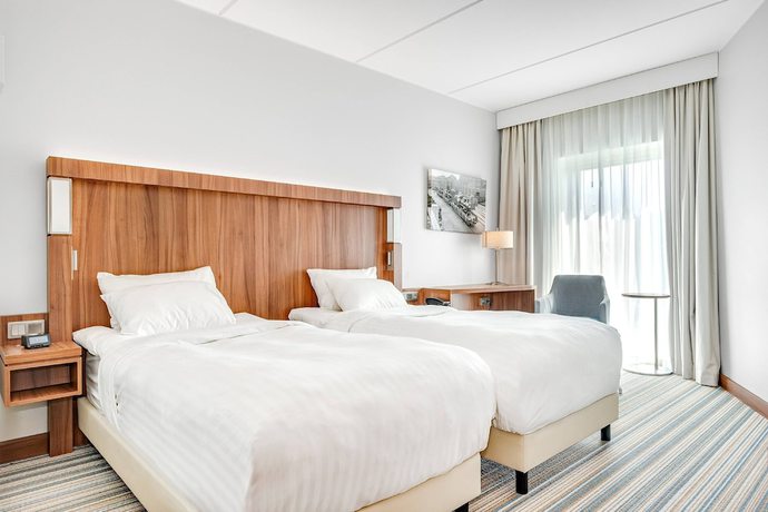 Imagen de la habitación del Hotel Courtyard By Marriott Tampere City. Foto 4