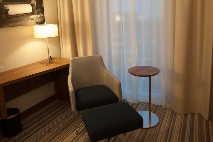 Imagen de la habitación del Hotel Courtyard By Marriott Tampere City. Foto 9