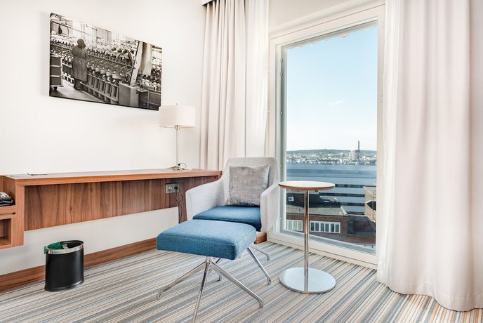 Imagen de la habitación del Hotel Courtyard By Marriott Tampere City. Foto 13