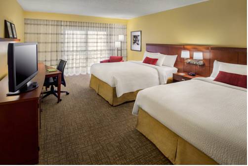 Imagen de la habitación del Hotel Courtyard By Marriott Tarrytown Westchester County. Foto 4