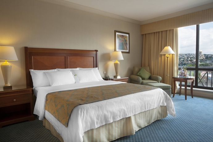 Imagen de la habitación del Hotel Courtyard By Marriott Tbilisi. Foto 6
