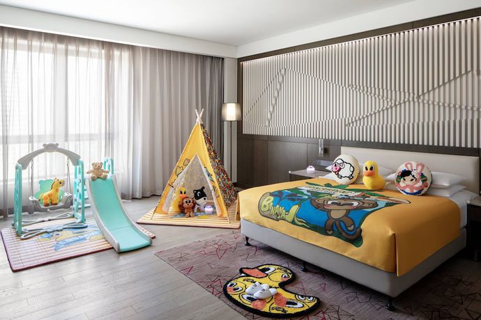 Imagen de la habitación del Hotel Courtyard By Marriott Tianjin Hongqiao. Foto 15
