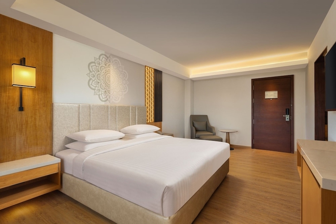Imagen de la habitación del Hotel Courtyard By Marriott Tiruchirappalli. Foto 17