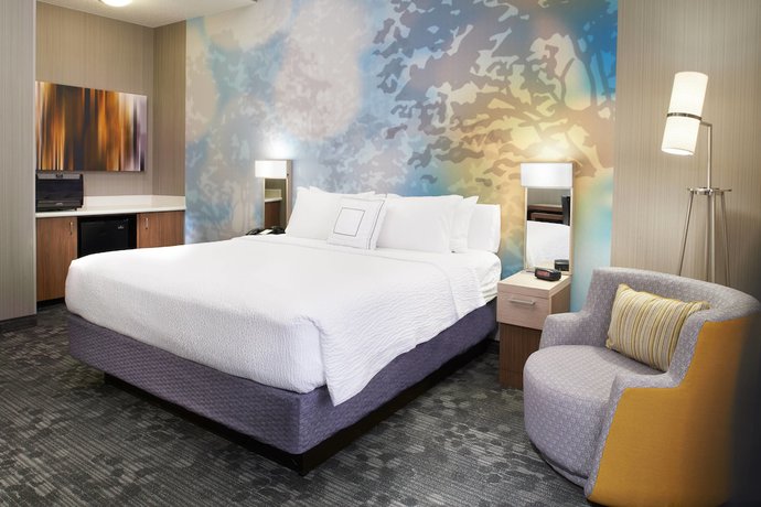Imagen de la habitación del Hotel Courtyard By Marriott Toledo Maumee/arrowhead. Foto 9