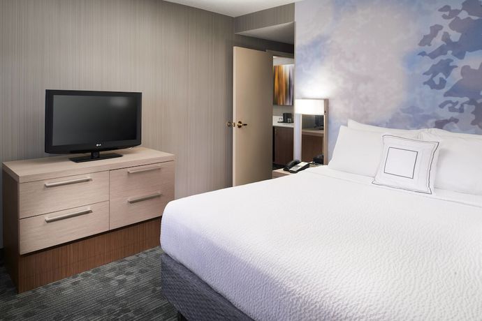 Imagen de la habitación del Hotel Courtyard By Marriott Toledo Maumee/arrowhead. Foto 13