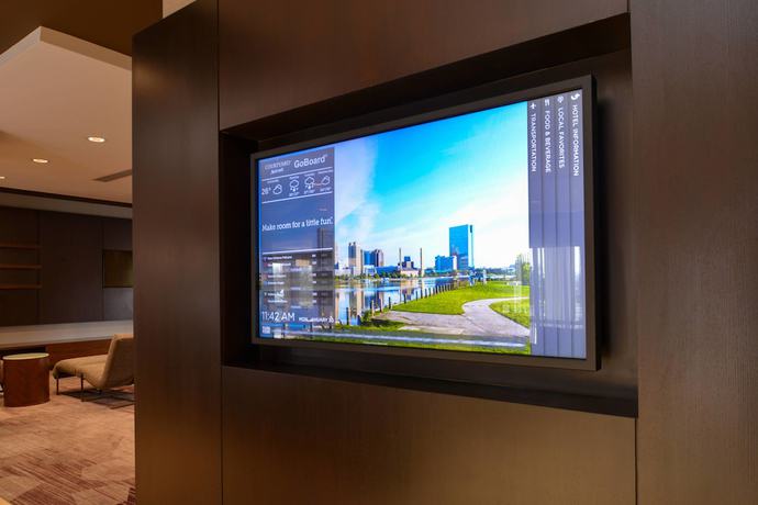 Imagen de los interiores del Hotel Courtyard By Marriott Toledo North. Foto 15