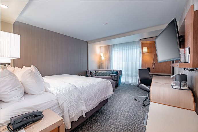 Imagen de la habitación del Hotel Courtyard By Marriott Toledo West. Foto 8