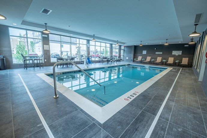 Imagen de los interiores del Hotel Courtyard By Marriott Toledo West. Foto 16