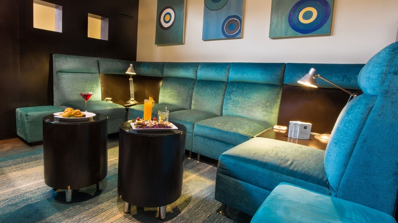 Imagen de los interiores del Hotel Courtyard By Marriott Toluca Airport. Foto 12