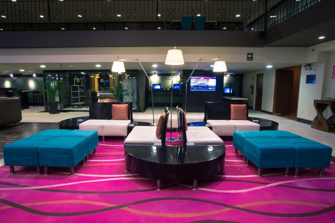 Imagen de los interiores del Hotel Courtyard By Marriott Toluca Airport. Foto 13