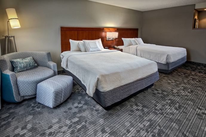 Imagen de la habitación del Hotel Courtyard By Marriott Troy. Foto 8