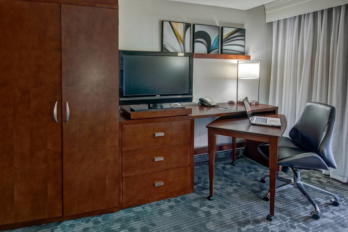 Imagen de la habitación del Hotel Courtyard By Marriott Troy. Foto 9