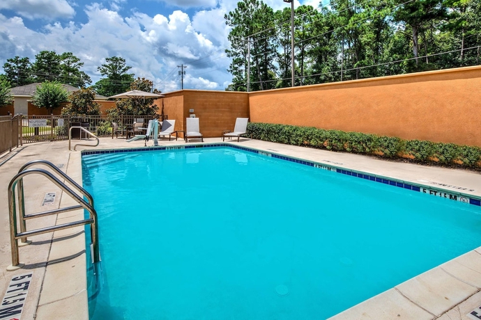 Imagen de la piscina del Hotel Courtyard By Marriott Troy. Foto 19