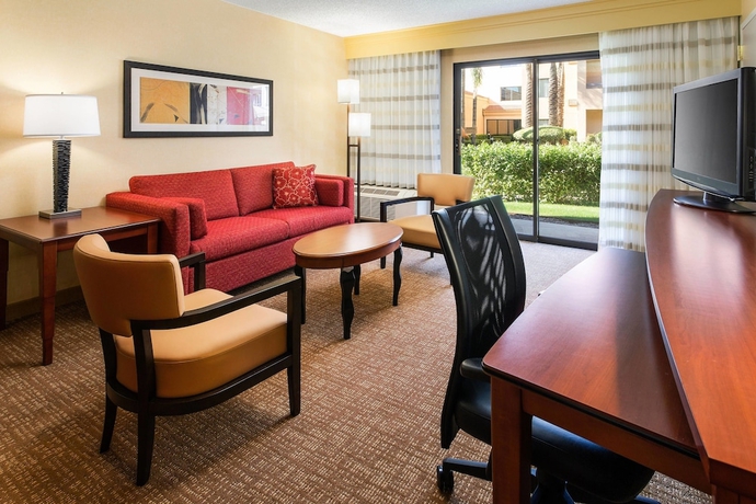 Imagen de la habitación del Hotel Courtyard By Marriott Tucson Airport. Foto 10