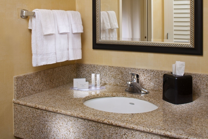 Imagen de la habitación del Hotel Courtyard By Marriott Tucson Airport. Foto 14