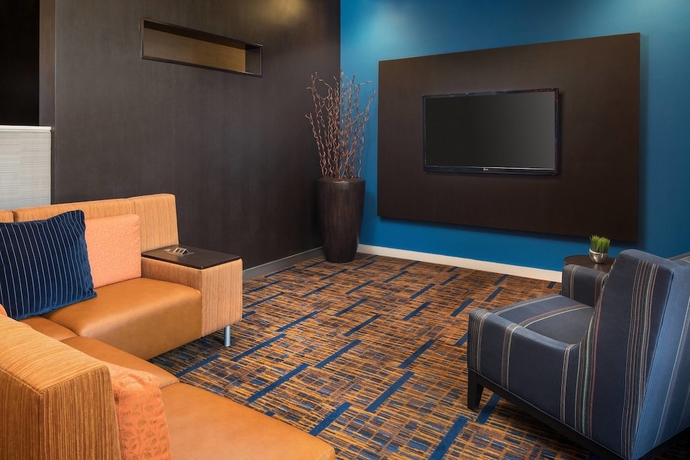 Imagen de los interiores del Hotel Courtyard By Marriott Tucson Airport. Foto 16