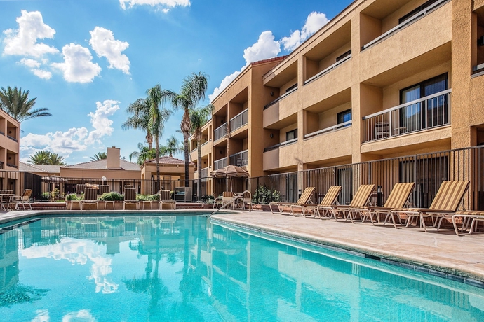 Imagen de la piscina del Hotel Courtyard By Marriott Tucson Airport. Foto 18