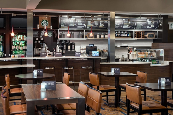 Imagen del bar/restaurante del Hotel Courtyard By Marriott Tucson Airport. Foto 5
