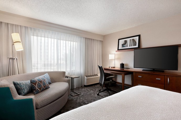 Imagen de la habitación del Hotel Courtyard By Marriott Tulsa Central. Foto 7