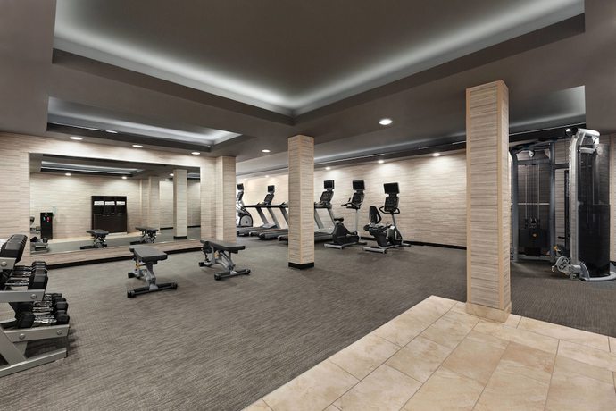 Imagen de los interiores del Hotel Courtyard By Marriott Tulsa Central. Foto 15