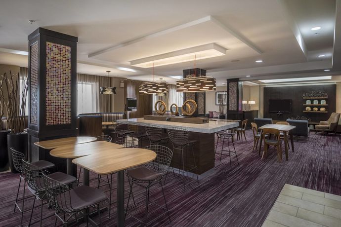 Imagen del bar/restaurante del Hotel Courtyard By Marriott Tulsa Downtown. Foto 4