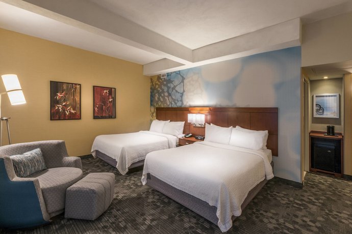 Imagen de la habitación del Hotel Courtyard By Marriott Tulsa Downtown. Foto 16