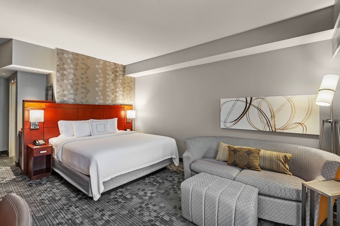 Imagen de la habitación del Hotel Courtyard By Marriott Tulsa Woodland Hills. Foto 2