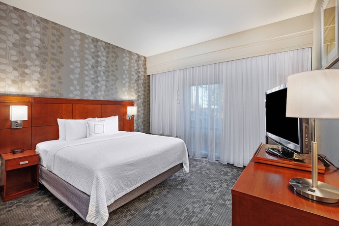 Imagen de la habitación del Hotel Courtyard By Marriott Tulsa Woodland Hills. Foto 14
