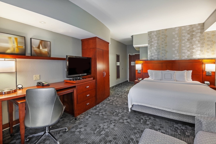 Imagen de la habitación del Hotel Courtyard By Marriott Tulsa Woodland Hills. Foto 15