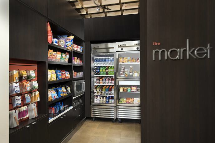 Imagen de los interiores del Hotel Courtyard By Marriott Tyler. Foto 18