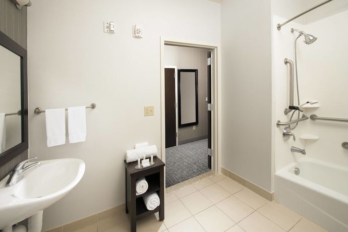 Imagen de la habitación del Hotel Courtyard By Marriott Tyler. Foto 11